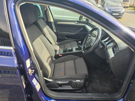 2018 Volkswagen Passat - photo 8