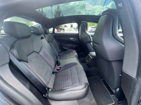 2021 Audi e-tron GT - photo 16
