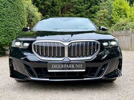 2024 BMW 5-Series - photo 10