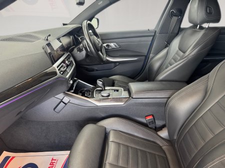 2021 BMW 3-Series - photo 17
