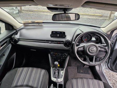 2017 Mazda Demio - photo 11