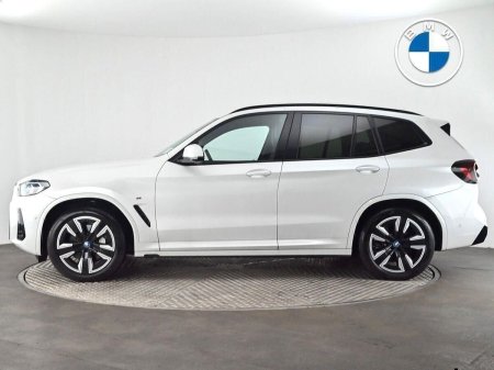 2025 BMW iX3 - photo 3
