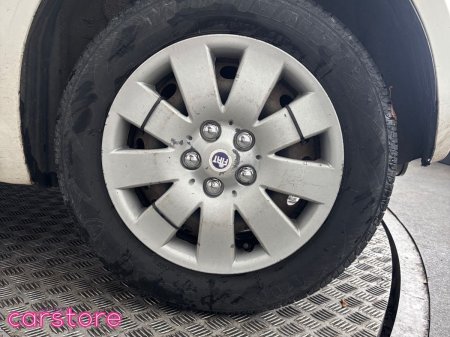 2015 Fiat 500 - photo 14
