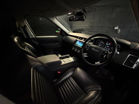 2020 Land Rover Discovery - photo 8