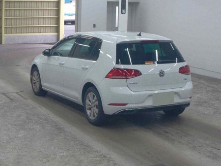 2017 Volkswagen Golf - photo 2