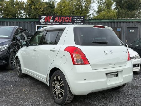 2010 Suzuki Swift - photo 7