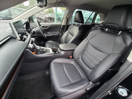 2021 Toyota RAV4 - photo 12