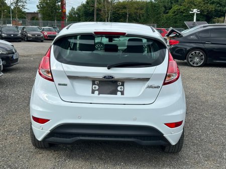 2016 Ford Fiesta - photo 12