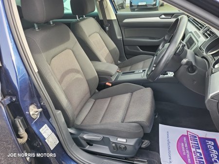 2017 Volkswagen Passat - photo 24
