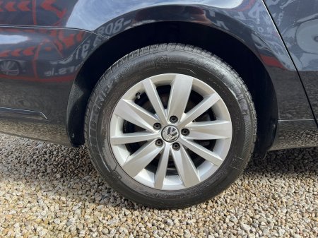 2011 Volkswagen Passat - photo 18