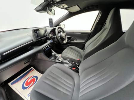 2021 Toyota Yaris - photo 12