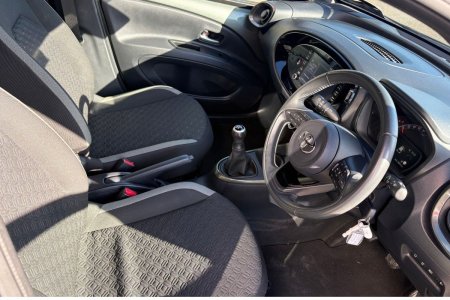 2022 Toyota Aygo - photo 9