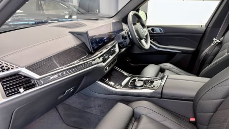 2025 BMW X5 - photo 17