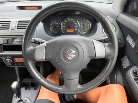 2009 Suzuki Swift - photo 9