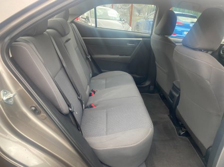 2018 Toyota Corolla - photo 11