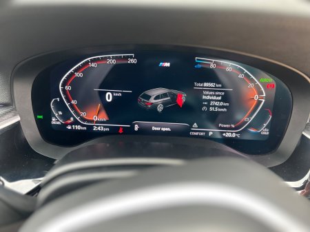 2022 BMW 5-Series - photo 9