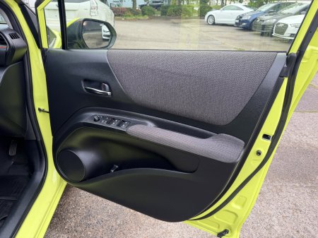 2019 Toyota Sienta - photo 11