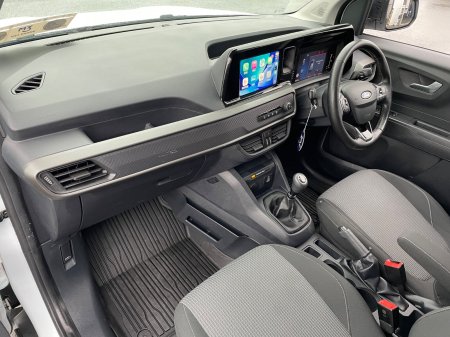 2024 Ford Transit Courier - photo 18