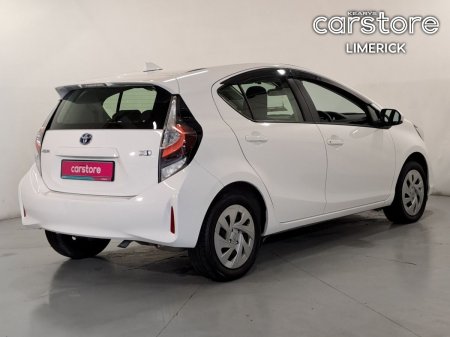 2021 Toyota Aqua - photo 3