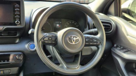 2022 Toyota Yaris - photo 22