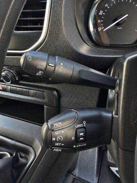 2023 Opel Vivaro - photo 17