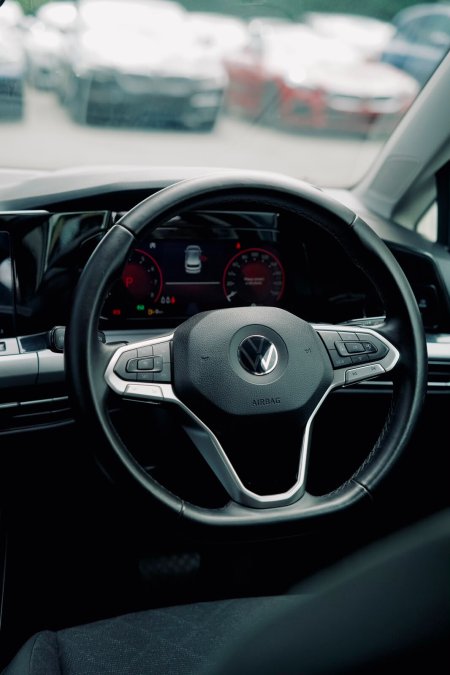 2021 Volkswagen Golf - photo 9