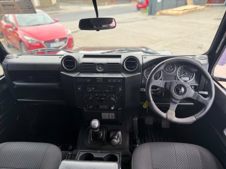 2011 Land Rover Defender - photo 12
