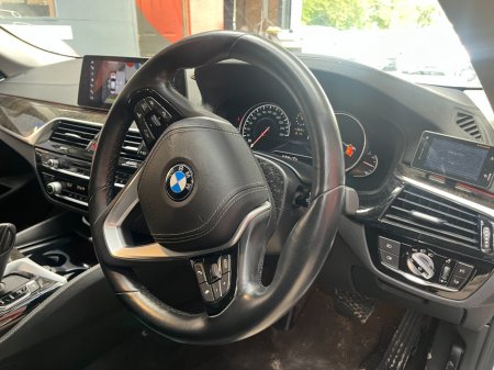 2018 BMW 5-Series - photo 12