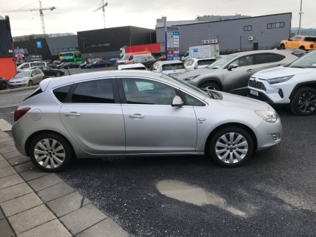 2011 Opel Astra - photo 5