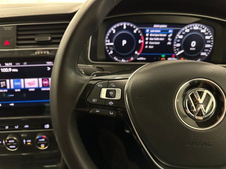 2020 Volkswagen Golf - photo 27