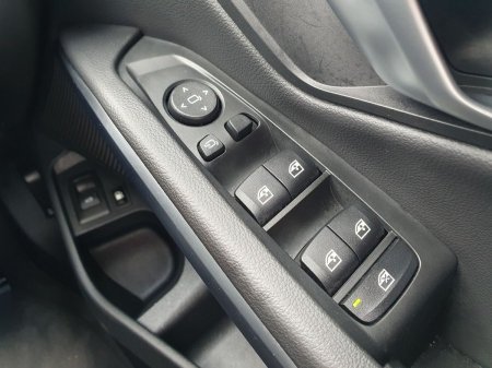 2025 BMW 3-Series - photo 23