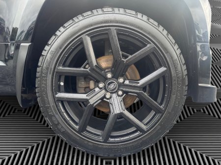 2021 Land Rover Defender - photo 9