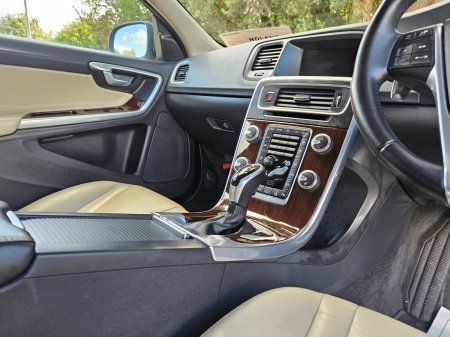 2016 Volvo V60 - photo 28