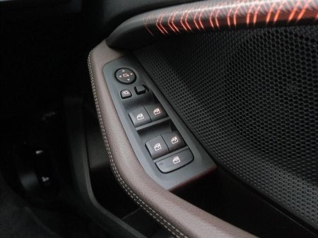 2024 BMW 1-Series - photo 21