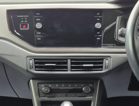2020 Volkswagen Polo - photo 18