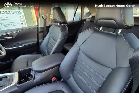 2025 Toyota RAV4 - photo 15