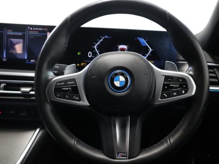 2023 BMW 3-Series - photo 11