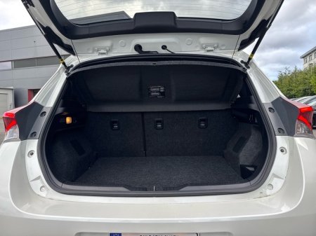 2017 Toyota Auris - photo 10