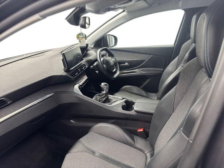 2022 Peugeot 3008 - photo 2