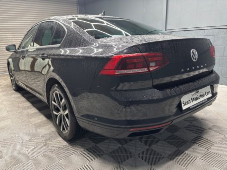 2019 Volkswagen Passat - photo 5