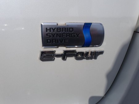 2013 Toyota Alphard - photo 28