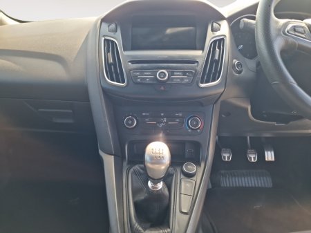 2018 Ford Focus - photo 7