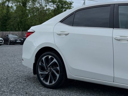 2017 Toyota Corolla - photo 5