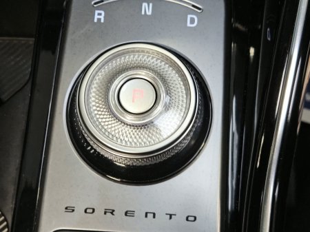 2025 Kia Sorento - photo 19