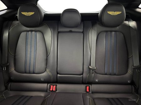 2025 Aston Martin DBX - photo 27