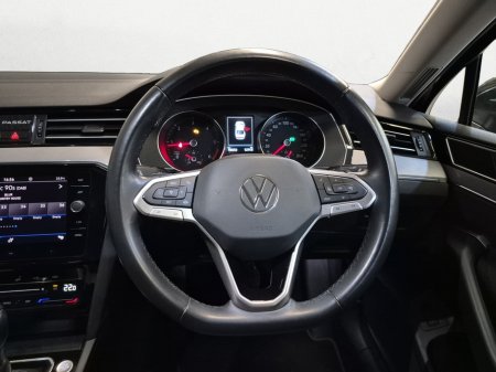 2022 Volkswagen Passat - photo 16