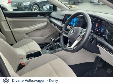 2022 Volkswagen Golf - photo 2