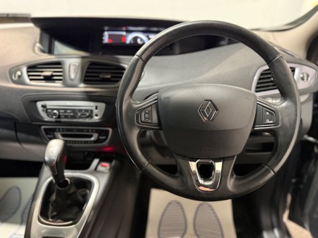 2015 Renault Grand Scenic - photo 15