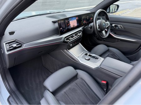 2023 BMW 3-Series - photo 14