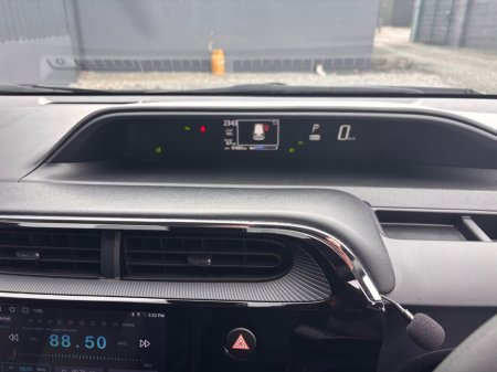 2020 Toyota Aqua - photo 6